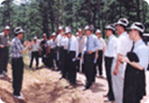 소광리 금강소나무림 국회의원단 방문(2004년)